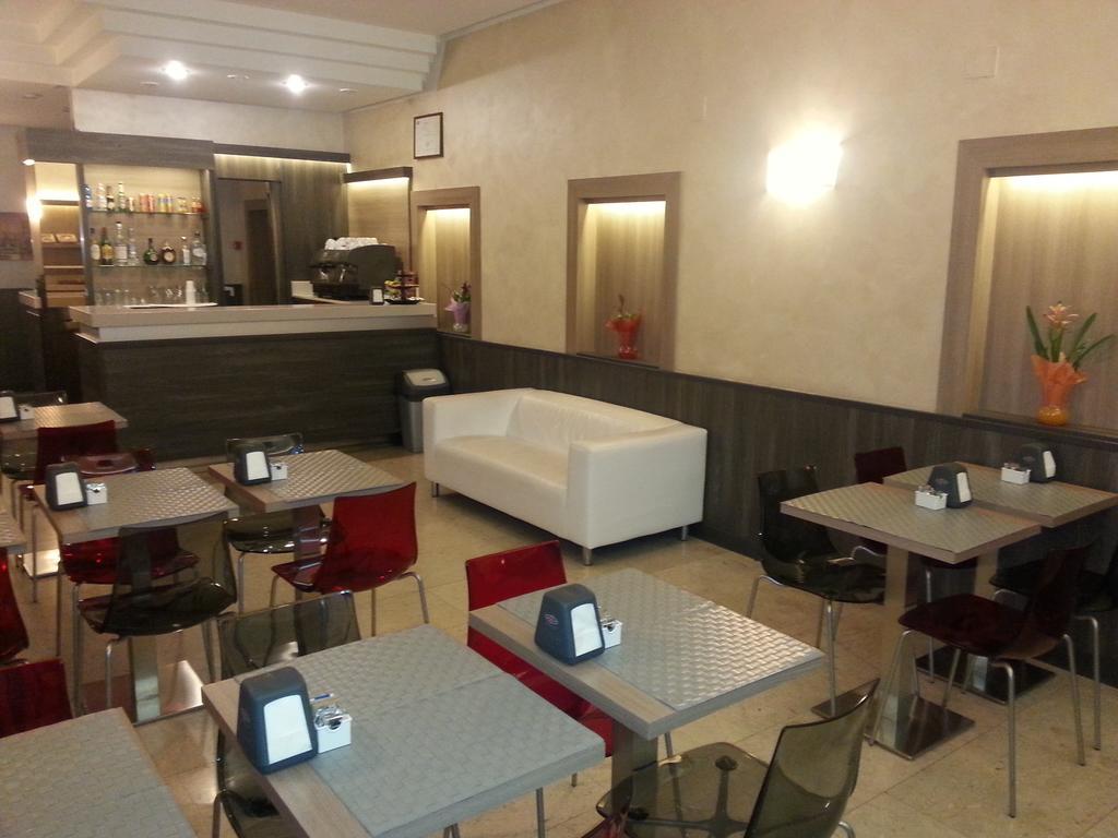 Hotel Garden Milano Ngoại thất bức ảnh