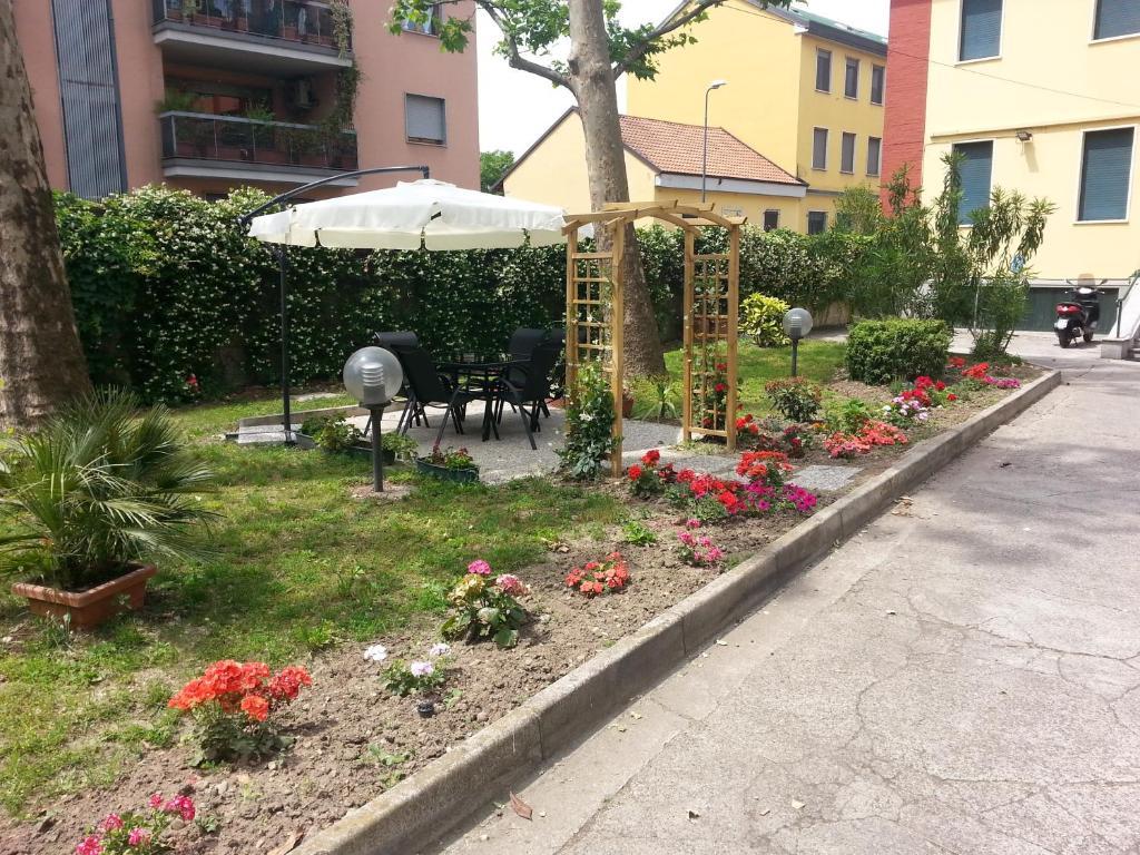 Hotel Garden Milano Ngoại thất bức ảnh